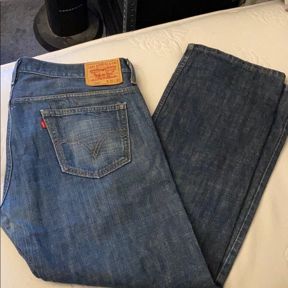 Navy Blue Washed 569 Levi Jeans!